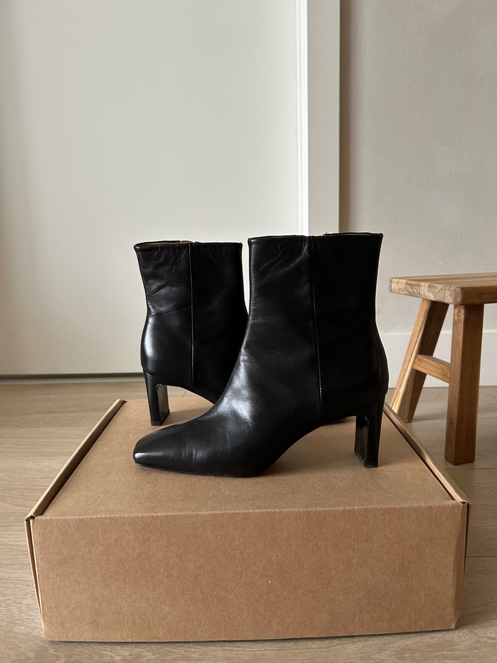 Flattered Moa Black Leather Women’s Ankle Boots, barely worn, excellent conditio